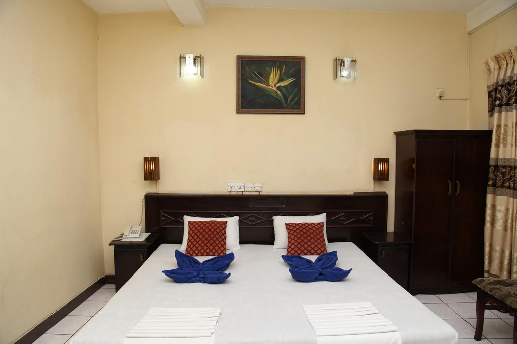Brighten Hotel Коломбо Экстерьер фото