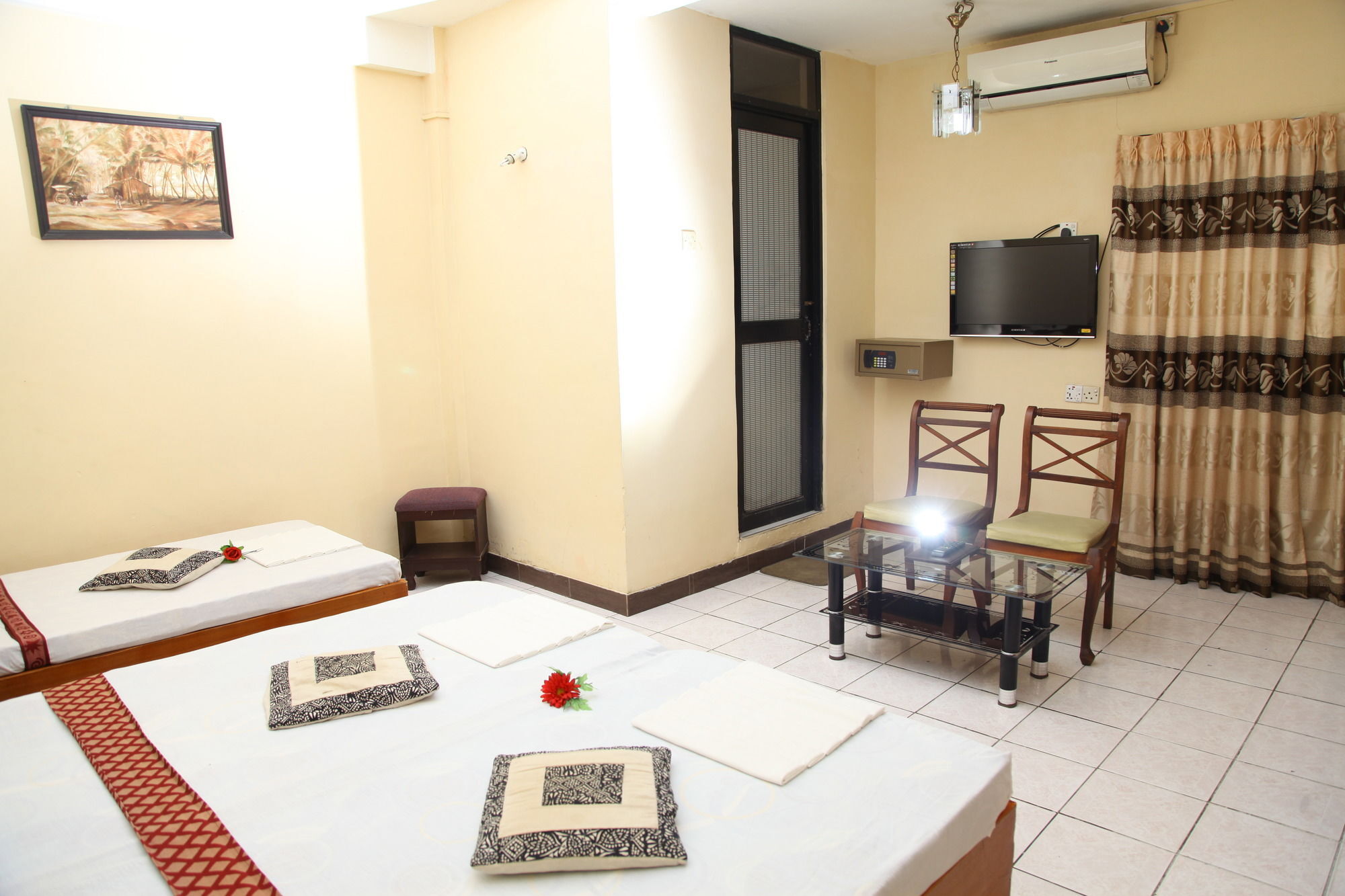 Brighten Hotel Коломбо Экстерьер фото