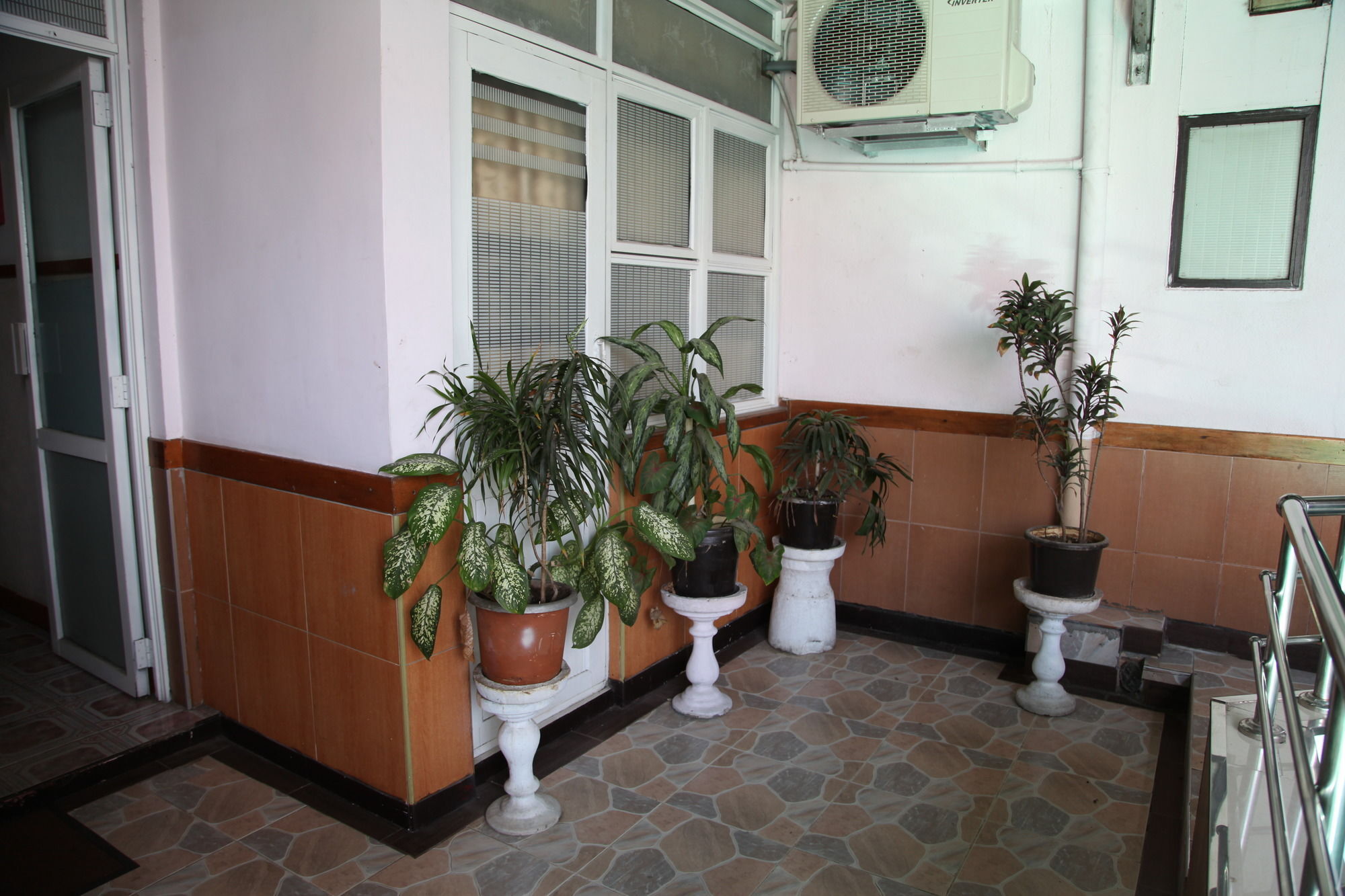 Brighten Hotel Коломбо Экстерьер фото